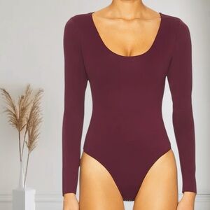 NWT Good American Sculpting Scoop Neck Bodysuit Sz M Long Sleeve FIG007
